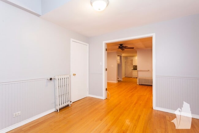 4904 N Rockwell St in Chicago, IL - Foto de edificio - Building Photo