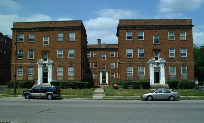 Shaker Kemper in Shaker Heights, OH - Building Photo - Building Photo