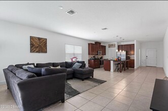 5435 Estero Loop in Port Orange, FL - Building Photo - Building Photo