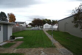160 W Beaver St in Hallam, PA - Building Photo - Building Photo
