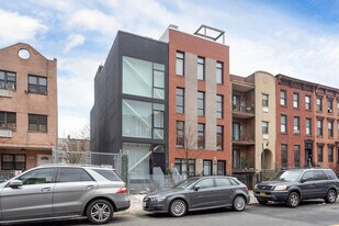 170 Putnam Ave in Brooklyn, NY - Building Photo