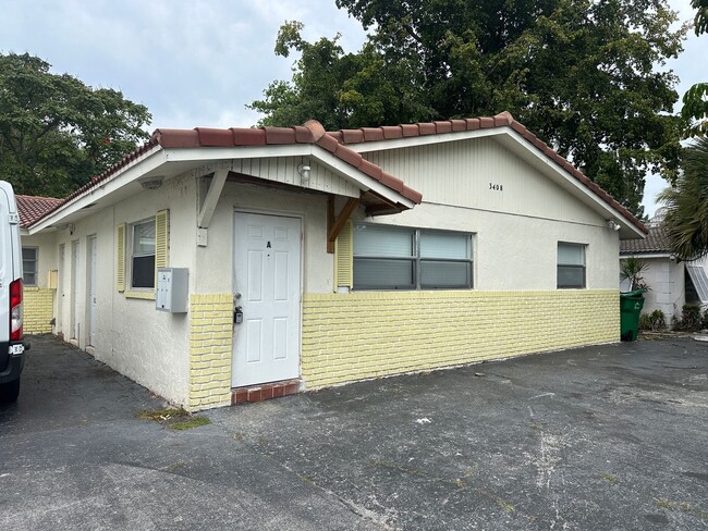 property at 3408 Riverside Dr