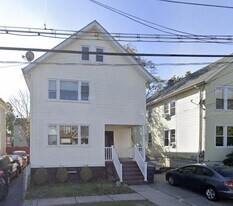 22 Douglas Ave, Unit Unit 2 - 2nd Floor in Somerset, NJ - Building Photo