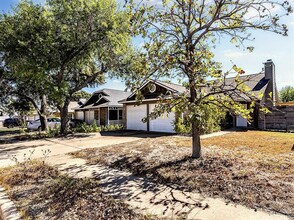 11609 Tallow Field Way in Austin, TX - Building Photo - Building Photo