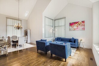 53 Falcon Pl in Westmont, IL - Foto de edificio - Building Photo