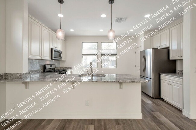 property at 1540 N Balboa