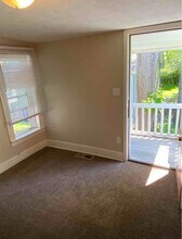 106 Carrier St NE in Grand Rapids, MI - Building Photo - Building Photo