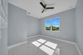 104 Harry Ave S in Lehigh Acres, FL - Building Photo - Building Photo