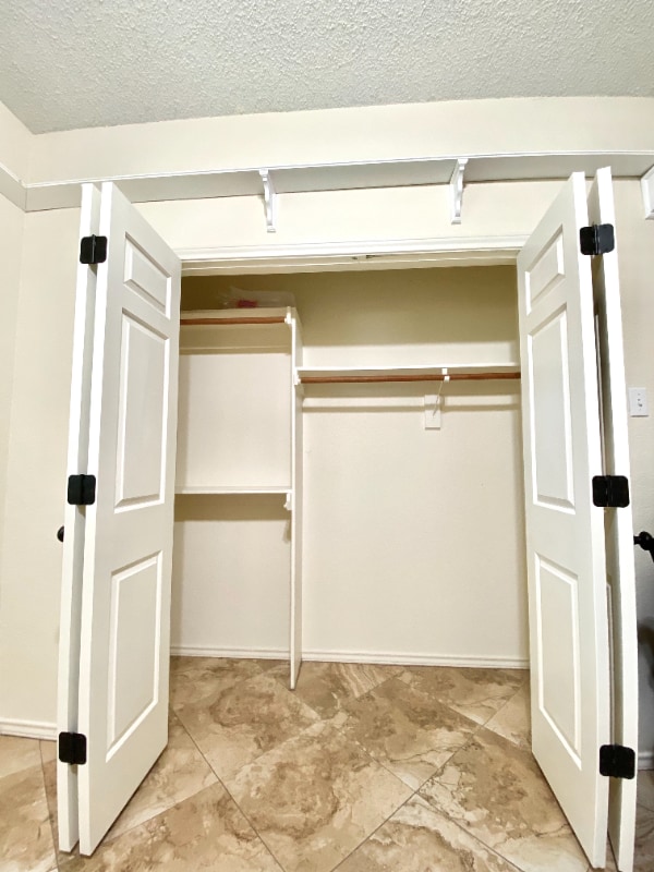 1405 Ridgemoor Ln in Richardson, TX - Foto de edificio - Building Photo