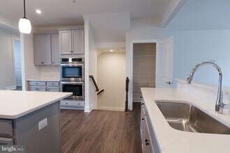 9105 Fox Stream Way in Upper Marlboro, MD - Building Photo - Building Photo