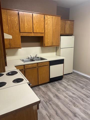 233 W McCart St in Krum, TX - Building Photo - Building Photo