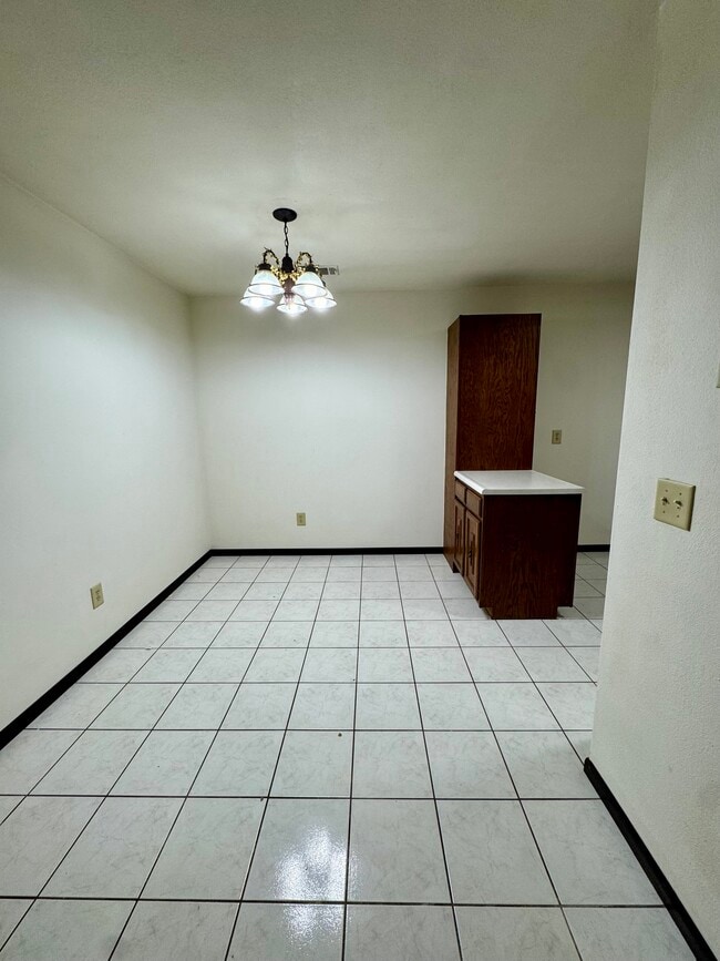 1211 48th Ave, Unit 25 in East Moline, IL - Building Photo - Building Photo