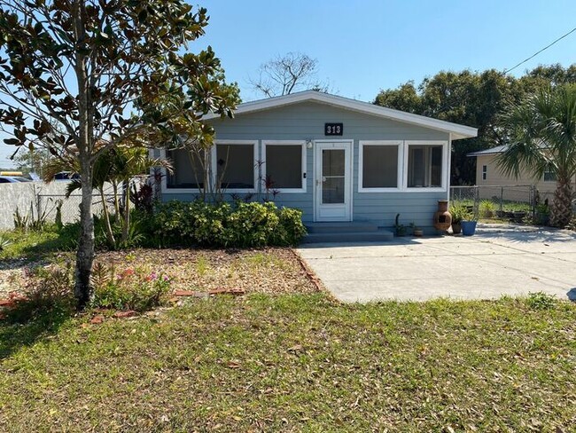 property at 313 S Observatory Dr