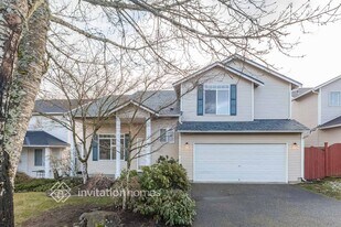 7528 194th St Ct E in Spanaway, WA - Building Photo