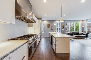 14 I St, Unit 3 in Boston, MA - Building Photo