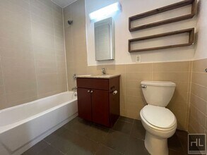 METROPOLITAN AVENUE in Brooklyn, NY - Building Photo - Building Photo
