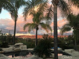 10071 Highcliff Dr in Santa Ana, CA - Building Photo