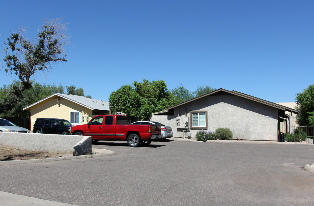 1320 W 3rd St in Tempe, AZ - Building Photo