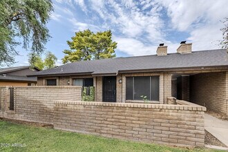 16 W Loma Vista Dr in Tempe, AZ - Building Photo - Building Photo