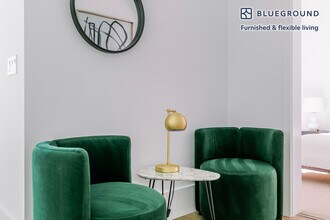 1288 Howard St in San Francisco, CA - Foto de edificio - Building Photo