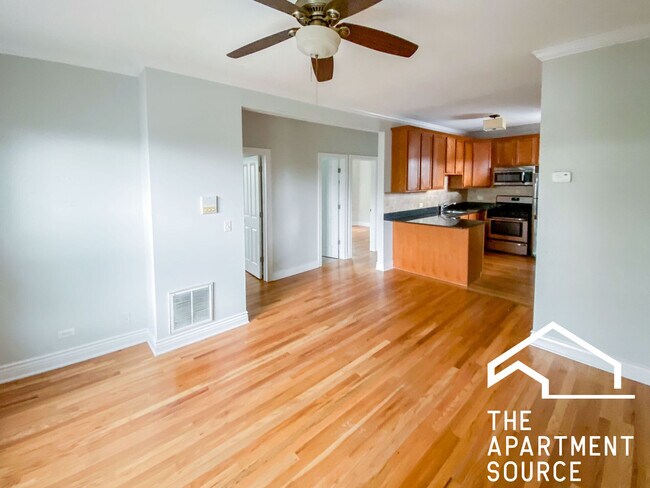 1208 W Waveland Ave, Unit 2C