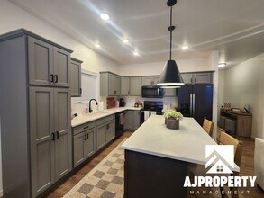 5304 S Spirea Ave in Sioux Falls, SD - Building Photo - Building Photo