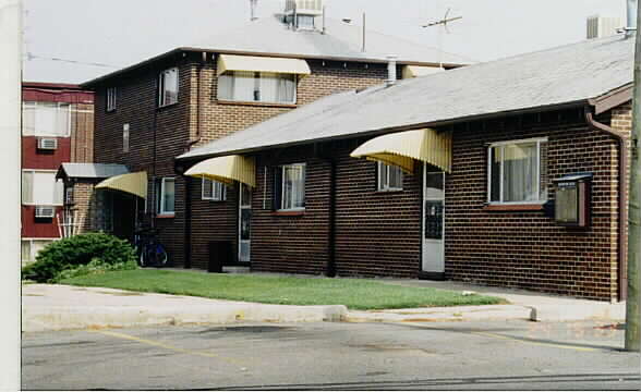 6399 W 14th Ave in Denver, CO - Foto de edificio