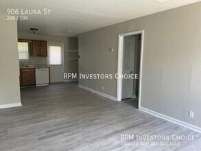 906 Laura St in Gallatin, TN - Building Photo - Building Photo