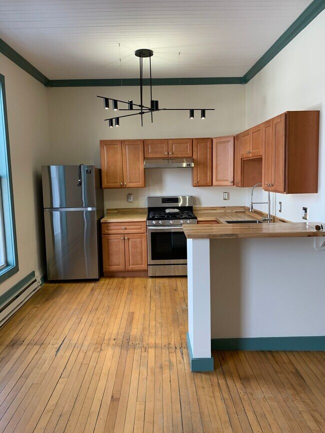 property at 171 Main St