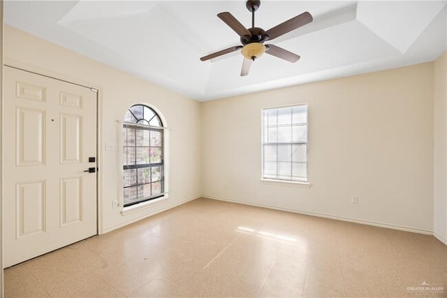 11 Jay Ave in McAllen, TX - Building Photo - Building Photo