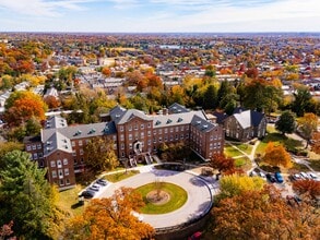 Clare Court in Baltimore, MD - Foto de edificio - Building Photo