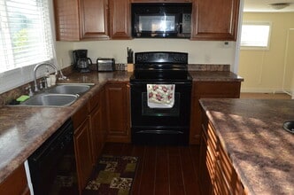 1208 W Maple St in Rawlins, WY - Building Photo - Building Photo