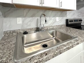 531 Gresham Park Dr in Marietta, GA - Building Photo - Building Photo