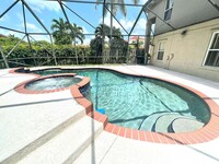 3123 Sunset Ln in Margate, FL - Building Photo - Building Photo