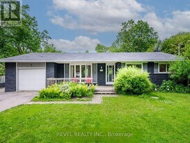 674 Roselawn Ave in Oshawa, ON - Building Photo