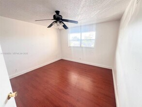 7800 S Colony Cir in Tamarac, FL - Building Photo - Building Photo