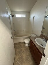 6475 Atlantic Ave, Unit Space 115 in Long Beach, CA - Building Photo - Building Photo