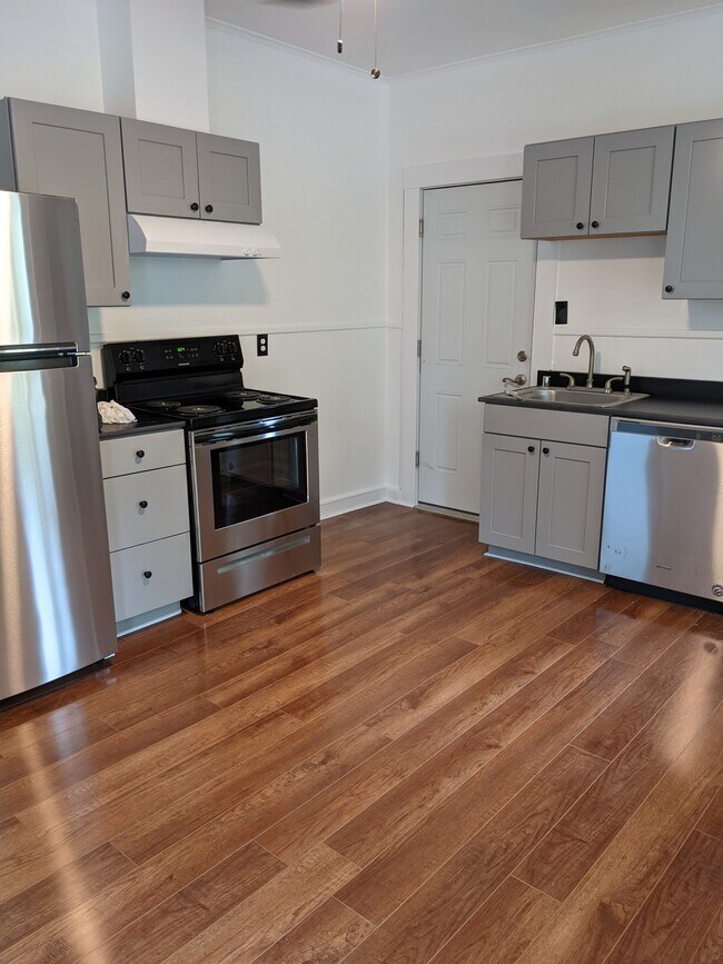 25 Gamage Ave Apartments and Nearby Auburn Apartments For Rent Auburn, ME