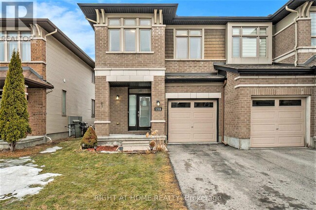 118 Mattingly Way in Ottawa, ON - Building Photo - Building Photo