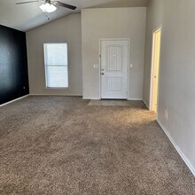 7445 103rd St in Lubbock, TX - Building Photo - Building Photo