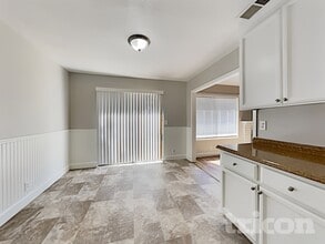 234 Yellowstone Dr in Vacaville, CA - Foto de edificio - Building Photo