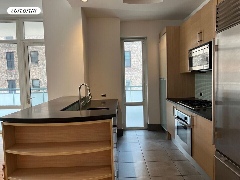 325 5th Ave in New York, NY - Building Photo