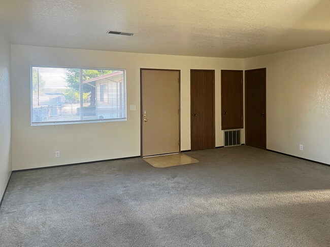 2368 Blue Jay Ct, Unit 2368 in Eureka, CA - Building Photo - Building Photo