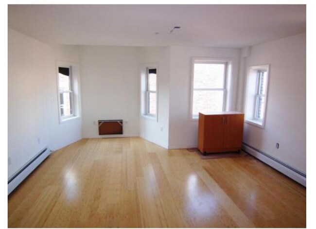 461 Park Dr, Unit 401 in Boston, MA - Foto de edificio - Building Photo