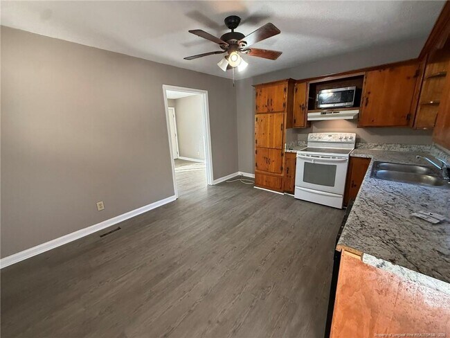 2223 Carbine St in Fayetteville, NC - Building Photo - Building Photo