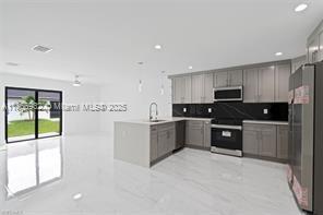 5016 28th St SW in Lehigh Acres, FL - Building Photo - Building Photo