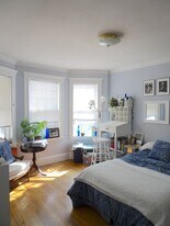 156 Russett Rd, Unit a in Boston, MA - Building Photo