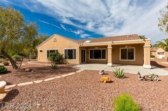 2584 Evening Sky Dr in Henderson, NV - Foto de edificio - Building Photo