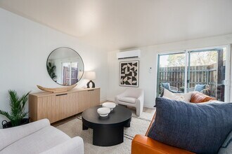 The RidgeLine Apartments in Bend, OR - Building Photo - Building Photo