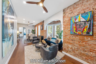 979 Kalamath St in Denver, CO - Building Photo - Interior Photo